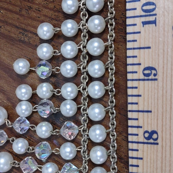 Vintage Bib Style Faux Pearl/AB Crystal Goldtone Necklace - Picture 8 of 10